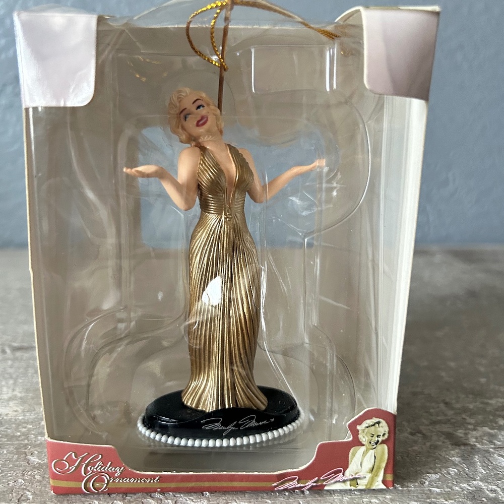 Vintage Marilyn Monroe 2003 Trevco Holiday Ornament